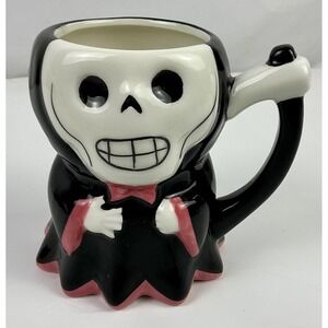 Hyde & EEK! Boutique Spooky Smiling Reaper Grim Dracula Ceramic‎ Coffee Mug